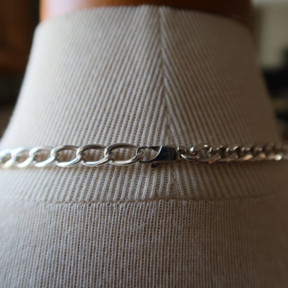 Authentic GUCCI curb chain & Gucci tag sterling silver necklace stamped $800+ - Picture 7 of 16
